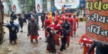 Gujarat: NDRF rescues 3 people, including pregnant woman, in Mocha