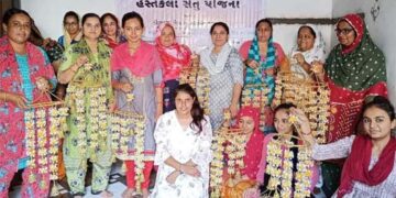 SKOCH Award: HastKala Setu Yojana bags ‘Gold Medal’ for Ease of Doing Biz