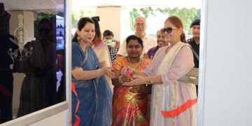Dakshin Bharat Area AWWA chief opens Beautician Training Program