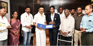 TN CM Stalin felicitates chess prodigy with Rs 30 lakh and memento