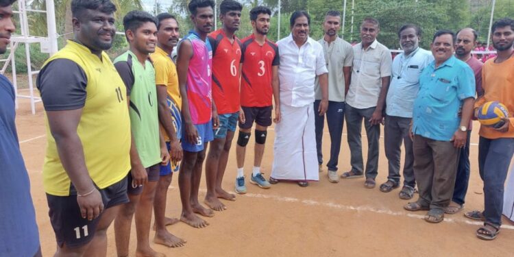 Politicians of all hues bat for Isha’s Gramotsavam Sports Festival in TN