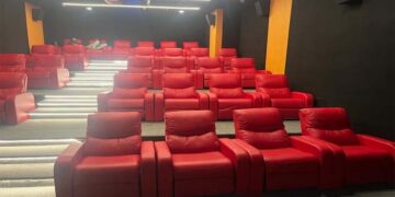 Apple Mini Multiplex opens 4 screens at Extol Trade Centre in Gota, Ahmedabad