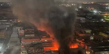 Morari Bapu grants Rs 10.95 lakh financial aid to families of 73 Johannesburg fire misahp victims