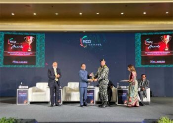 Indian Coast Guard Officer bags FICCI Cassade Anti-Counterfeiting & Anti-Smuggling Award