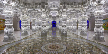 US: Largest Hindu Temple, Swaminarayan Mandir, outside India opens its doors for public in New Jersey