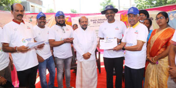 CCIT (TDS), Chennai conducts Cleanliness Drive in and around  Arulmigu Vadapalani Andavar Temple