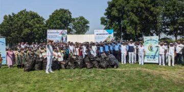 Massive cleanup drive by Indian Coast Guard in Lekhawada under ‘Swachhata Hi Sewa’ campaign