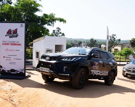  Another exciting flag-off of ‘great 4×4 expedition by Toyota’ –4th Zonal Drive starts in Eastern Region of India
