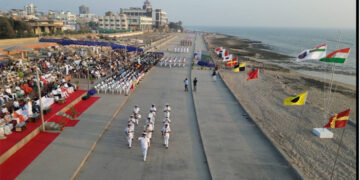 Spectacular grand ceremony marks Navy Day celebrations at Chowpatti in Porbandar