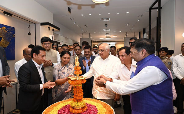 Gujarat CM unveils GM Modular’s 1st experience centre in Smart City of Ahmedabad