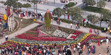 Gujarat CM inaugurated Vibrant Amdavad Flower Show 2024 on Sabarmati Riverfront