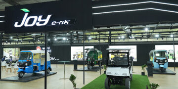 10th Edition of VGGS: Wardwizard Innovations & Mobility unveils 6 concept models of EVs   