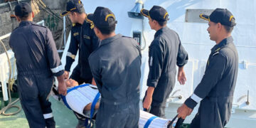 ICG deftly carries out mid-sea medical evacuation of mariner on foreign vessel off Diu coast