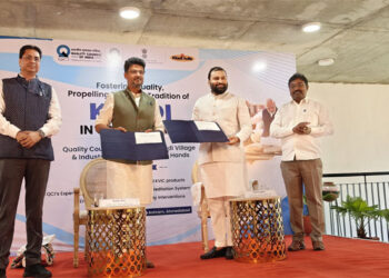 QCI & KVIC ink MoU at Kochrab Ashram to enhance quality of Khadi products, empower Khadi Artisans