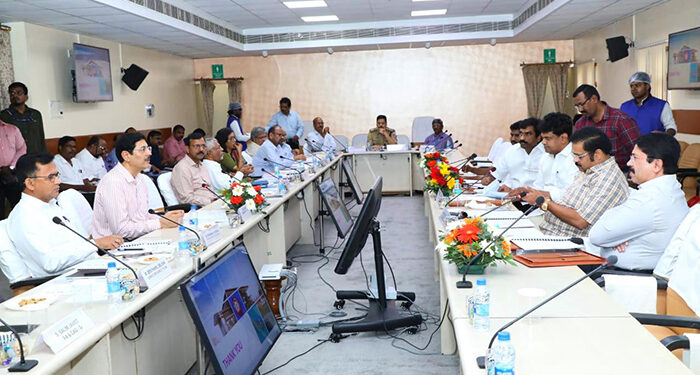 Southern Railway GM holds meeting with MPs in Chennai Division Jurisdiction