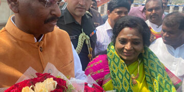 Telangana Guv Tamilisai Soundararajan, Union Minister Arjun Munda visit ‘Medaram Jathara’