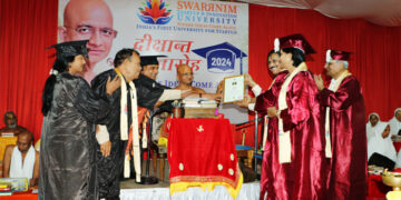 SSIU confers Hon Doctorate upon HH Antarmana Acharyashree Prasannasagarjee Maharaj