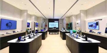 Samsung inaugurates Second Premium Experience Store in The Mall of Asia in Bengaluru
