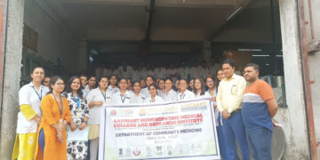 Aarihant Homeopathic Medical College students visit Symphony Fabrics’ factory
