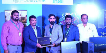 Holoware Computers marks its entry into Laptop with the launch of 4 Laptops, 1 Tablet