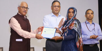 Centre hands over first set of citizenship certificates to 14 non-Muslim migrants under CAA
