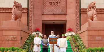 Country does not need slogans, it needs substance: PM before commencement of 1st session