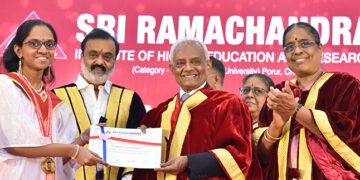 Dr. Selvamurthy exhorts students to unleash youth power to make India developed nation