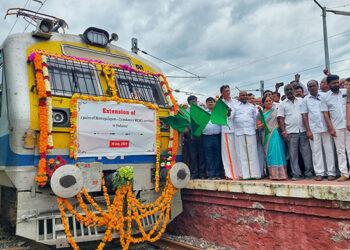 MoS Murugan flags off inaugural run of Mettupalayam-Tuticorin Exp with full occupancy