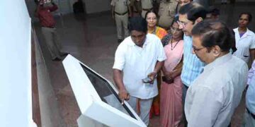 Southern Rly GM hails Perambur Railway Hospital staff for enhancing patient care