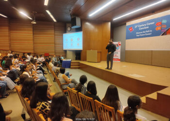 eKal Academy’s 21st Century Career Conclave attracts students from across Ahmedabad