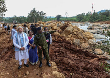 Modi visits and inspects landslide-hit areas in Wayanad; Rahul thanks PM