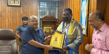 Award winning Government official honoured by ‘Maha Mathuram’