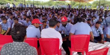 TN police detain 100 Samsung workers, union leaders for taking out protest march