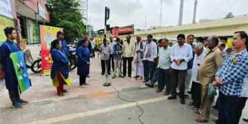 State’s Urban Development Dept stages street plays to promote waste segregation in Ahmedabad