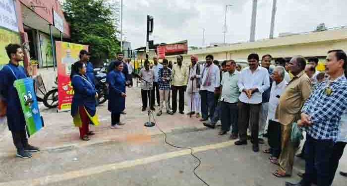 State’s Urban Development Dept stages street plays to promote waste segregation in Ahmedabad