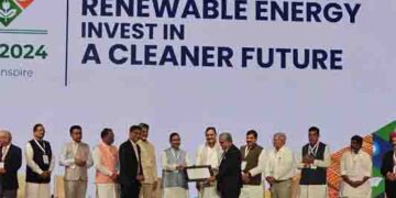 Centre honours Waaree Energies at the 4th Global Renewable Energy Investors Meet & Expo