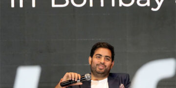 Akash Ambani urges PM to amend policies so as to establish data centres in India to store AI