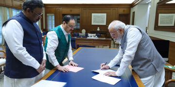 PM Modi becomes first member of BJP, kickstarts Active Membership Campaign