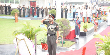 Dakshin Bharat Area GOC lays wreath at Victory Memorial to mark NCC Day