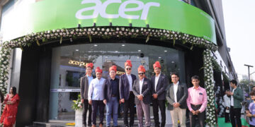 Acer India opens Acer Plaza, its first mega concept store of the country, in Ahmedabad