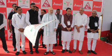 Shah flags off Amul Clean Fuel Rally, hails dairying as best women empowerment model