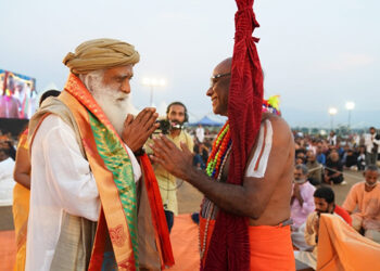 Sri Vayu Sitha Ramananjadasa Jeeyar Swamigal lauds the work carried out by Sadhguru, says it is a Divine Arrangement