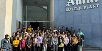 Students of Swarrnim Science College visit Amul Fed Dairy to get cream of practical knowledge