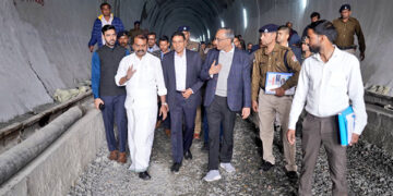 Union MoS Dr. L. Murugan inspects Mohammadganj Rly Station and tunnel work near Bhim Chulha