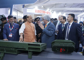 Defence Minister applauds the work done by Aero A2Z for manifesting ‘Make in India’ radar systems