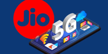 Ahead of Indian Premier League, Reliance Jio bowls over cricket fans with unlimited offer
