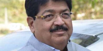 Out of 194 fishermen in Pak custody, 123 are from Gujarat: MoS for External Affairs to Parimal Nathwani