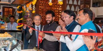 Minister for Civil Aviation inaugurates Udan Yatri Café at SVPI Airport in Ahmedabad 