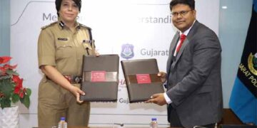 Axis Bank signs MoU with Gujarat Police to offer comprehensive health insurance coverage