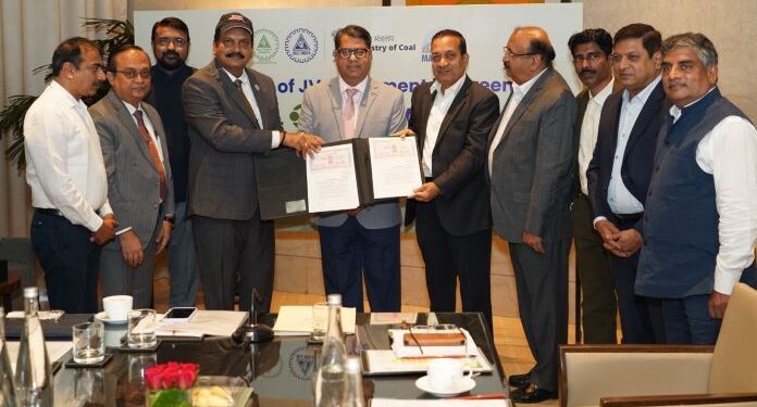 NIRL, MAHAPREIT forge green energy alliance for 2000 MW projects in Maharashtra